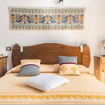 B&B Su Biancu - Sardinian Experience Urzulei ภายนอก รูปภาพ